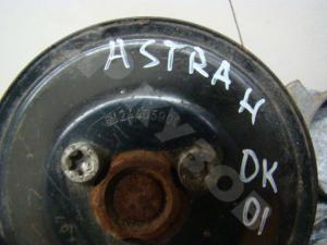 Astra H 2004 Шкив водяного насоса (помпы)
