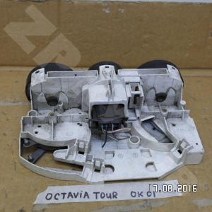 Skoda Octavia A4 1U TOUR 00-11 Блок управления печкой
