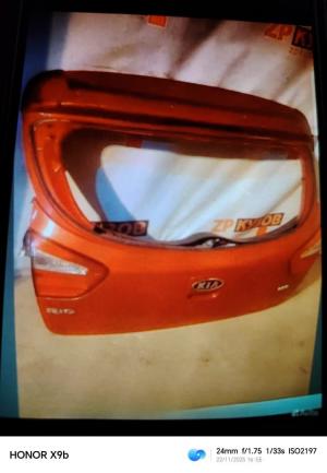Kia Rio 11-17 Крышка багажника HB