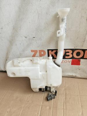 NP300 2008- Бачок омывателя
