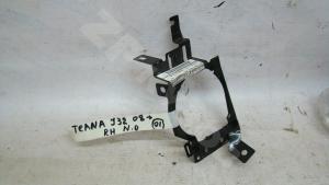 Teana J32 08-13 Кронштейн ПТФ Rh
