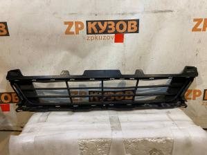 Kia Sportage 2016- Решетка в бампер