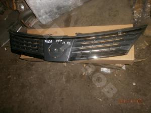 Tiida C11 2007- Решетка радиатора 07-10
