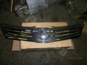 Tiida C11 2007- Решетка радиатора 10-

