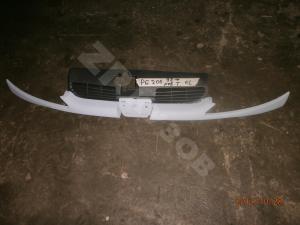 Peugeot 206 1998- Решетка радиатора
