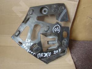 Peugeot 207 2006 Кронштейн Передний на бампер LH

