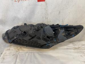 Renault Megane III 2009 Фара RH