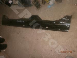 Skoda Yeti 2009- Порог LH