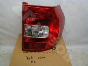 Skoda Yeti 2009- Фонарь RH
