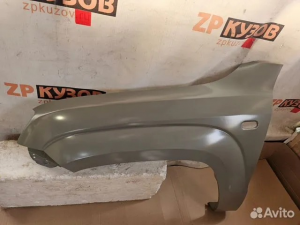 VW Amarok 2009- Крылья передние Левое