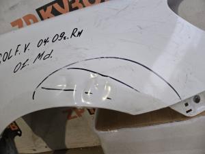 VW Golf 5 04-09 Крыло переднее RH