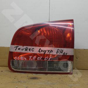VW Touareg 02-10 Фонарь RH
