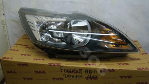 Ford Focus II фара 08-11 RH не ксенон черный фон