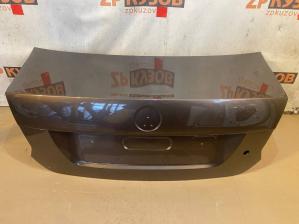 VW Polo Sed RUS 2010-2020 Крышка багажника с отверстием под ключ