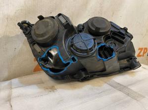 Skoda Rapid 2013-2020 фара левая