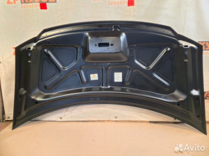 Dodge Caravan 2000-2007 4 Поколение Капот
