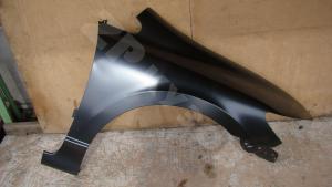 Honda Civic 4D 06-12 Крыло переднее RH