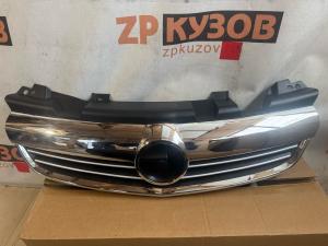 Opel Zafira B 05-12 Решетка радиатора