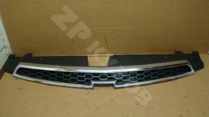Chevrolet Cruze 2009- Решетка радиатора 09-12 верх