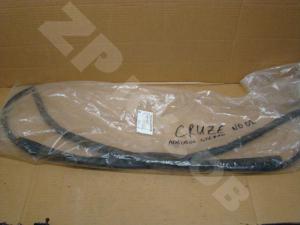 Chevrolet Cruze 2009- Молдинг лобового стекла
