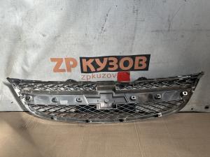 Chevrolet Epica 2006- Решетка радиатора