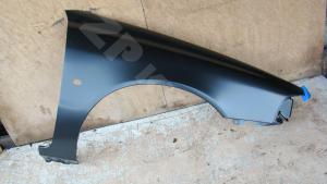 Volvo S40 98-01 крыло переднее Rh
