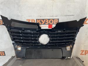 VW Passat [B6] 05-10 Решетки радиатора