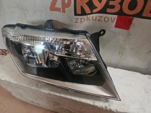 Nissan Terrano  (D 10) 2014- Оптика Фары Правая