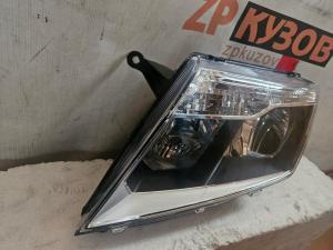 Nissan Terrano  (D 10) 2014- Оптика Фары Левая