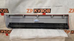 Mitsubishi Pajero Montero 3 V6, V7  00-06 Накладка дверей