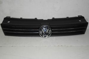 VW Polo Sed RUS 2010-2020 Решетка радиатора