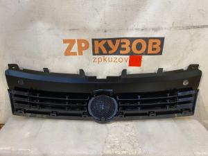 VW Polo Sed RUS 2010-2020 Решетка радиатора