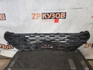 Toyota RAV 4 2018- Решетка радиатора 
