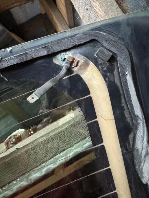 Ford Fusion Стекло Заднее