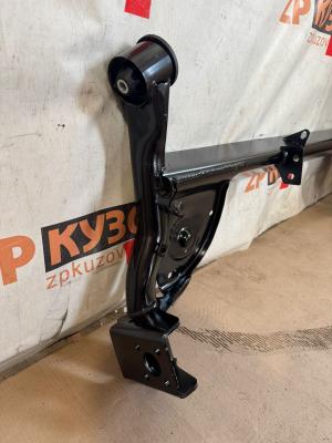 Renault Logan I 2004 Балка