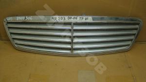 MB W203 2000-2006 Решетка радиатора
