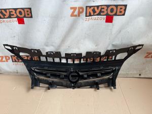 Opel Astra J 2010 Решетка радиатора Решетка 2012-