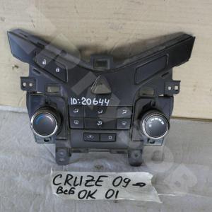 Cruze 2009- Блок управления печкой
