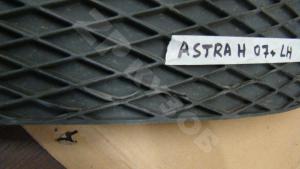 Astra H 2004 Заглушка ПТФ 5DR 2007- Lh
