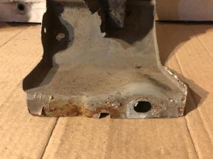 Ford Mondeo III 00-07 Крыло переднее RH