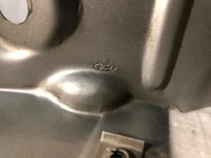 Ford Mondeo III 00-07 Крыло переднее RH