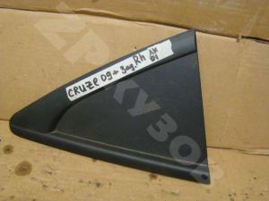 Cruze 2009- накладка кузова Rh

