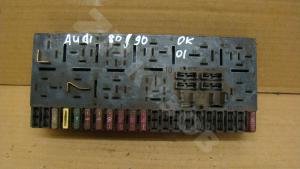 100 [C4] 91-94 Блок предохранителей
