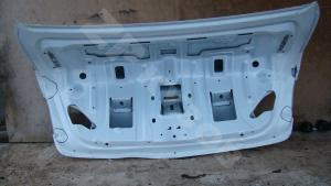 Astra J 2010 Крышка багажника
