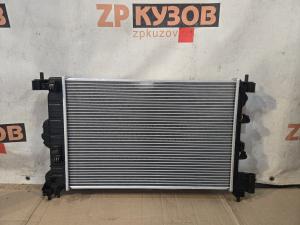 Chevrolet Aveo T300 2011- Радиатор основной АКПП