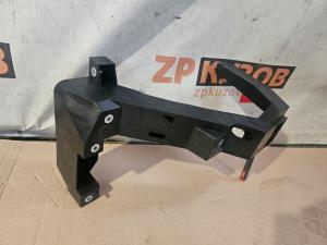 Mосквич 3 2020- Кузов и его части  Передняя часть Кронштейны под фары 