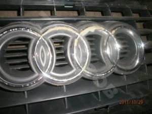 TT 8N3 98-00 Решетка радиатора
