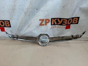 Opel Astra J 2010 Решетка радиатора хром верх