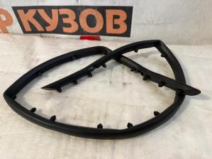 Hyundai Solaris 2010-2016 Уплотнитель капота