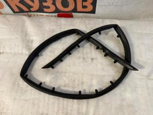 Hyundai Solaris 2010-2016 Уплотнитель капота